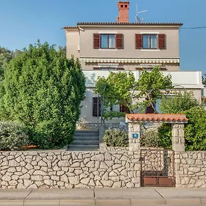 Simona Mali Lošinj